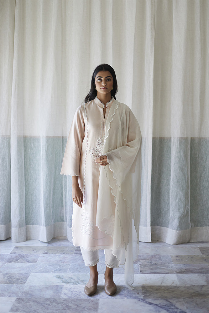 Afra Kurta